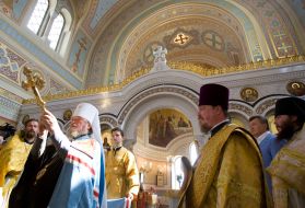Viktor Yanukovich and Metropolitan Lazar