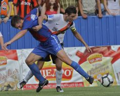 Sergei Simonenko and Dario Srna