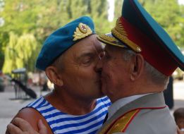 Veterans of airborne troops