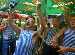 Veterans of airborne troops