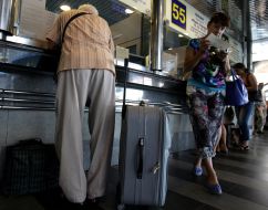 Passengers of the Kiev railway terminal