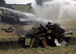 Броньований бульдозер