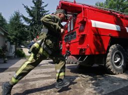 Солдат пожежного розрахунку