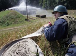 Солдат пожежного розрахунку