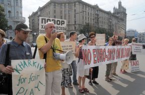 Representatives of animal protection organizations