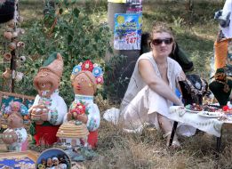 Girl sells jewellery