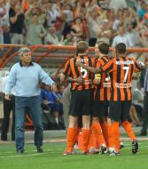 Fernandinho, Aleksandr Kucher and Mircea Lucescu