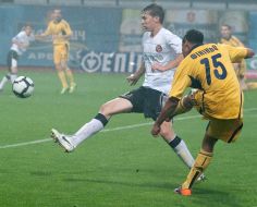 Sergey Sidorchuk and Pereira Fininio