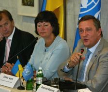 Irina Akimova, Ravil Safiullin and Olivier Adam