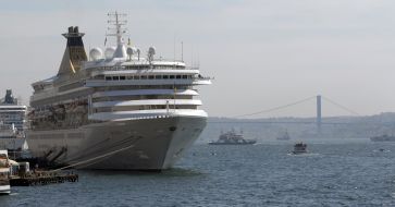 Passenger liner