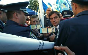 Konstantin Bondarev and Viktor Oleynik