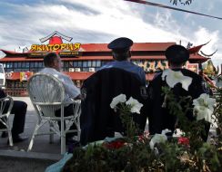 On the embankment of the Dnieper clean restaurant ”Yakitoria”