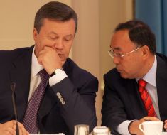 Viktor Yanukovich and Kanat Saudabaev
