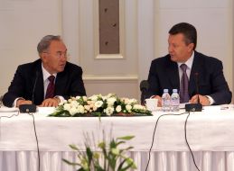Viktor Yanukovich and Nursultan Nazarbayev