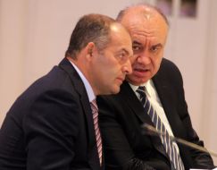 Viktor Pinchuk and Vasily Tsushko