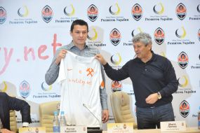 Мирча Луческу и Рустам Худжамов