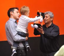 Мирча Луческу, Рустам и Евгений Худжамовы