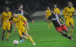 Jeremain Lens and Aleksandr Romanchuk