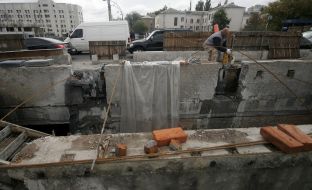 Reconstruction of light rail line