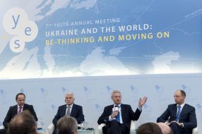 Sergey Tigipko, Vladimir Litvin, Carl Bildt and Arseniy Yatsenyuk