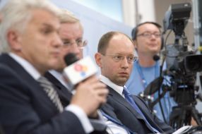 Vladimir Litvin, Carl Bildt and Arseniy Yatsenyuk