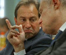 Nikolay Tomenko and Grigoriy Surkis