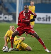 Anatoliy Timoshchuk and Atiba Hutchinson