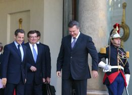 Viktor Yanukovich, Nicolas Sarkozy and Konstantin Grishchenko