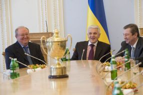 Valentin Zaichuk, Vladimir Litvin and Victor Kapustin