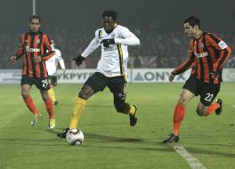 Genrih Mhitaryan, Alex Teixeira and Dele Adeleye