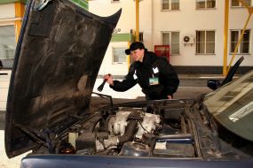 Border Guard inspects a car