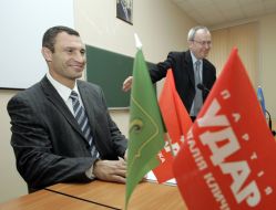 Vitaliy Klichko and Vladimir Zolotaryov