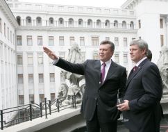 Віктор Янукович та Стівен Харпер