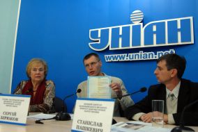 Galina Litvinenko, Sergey Biryukov and Stanislav Pashkevich