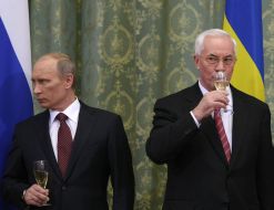 Nikolay Azarov and Vladimir Putin