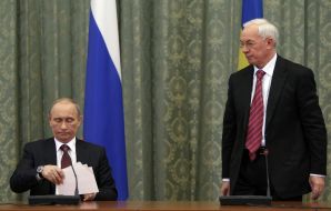 Nikolay Azarov and Vladimir Putin