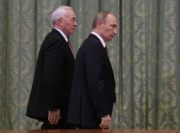 Nikolay Azarov and Vladimir Putin
