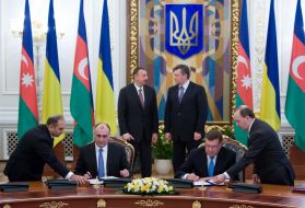 Konstantin Grishchenko, Viktor Yanukovich and Ilham Aliyev