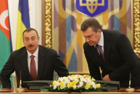 Viktor Yanukovich and Ilham Aliyev