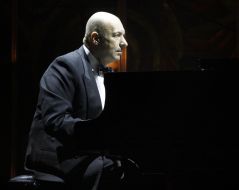 Игорь Крутой