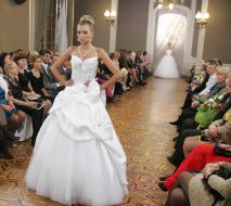 Fashion show of clothing from Oksana Mukha