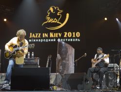 Lee Ritenour and Melvin Davis