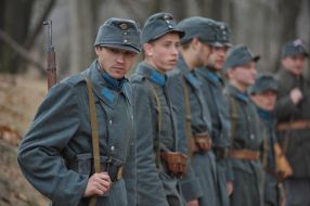 Участники военно-исторической реконструкции