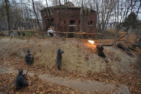 Участники военно-исторической реконструкции