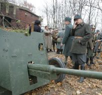 Участники военно-исторической реконструкции