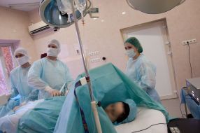 Surgeons carry out hip arthroscopy