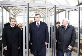 Viktor Yanukovich and Aleksandr Popov