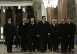 Viktor Yanukovich, Viktor Tikhonov and Aleksandr Popov