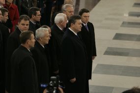 Viktor Yanukovich, Viktor Tikhonov and Aleksandr Popov