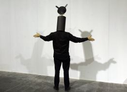 Performans of Harald Naegeli